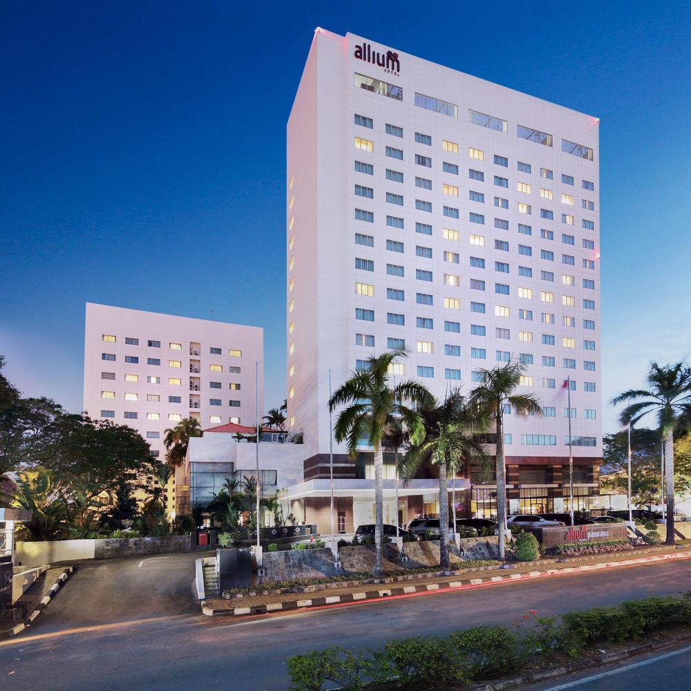 Four Points By Sheraton Batam Hotel Nagoya Ngoại thất bức ảnh