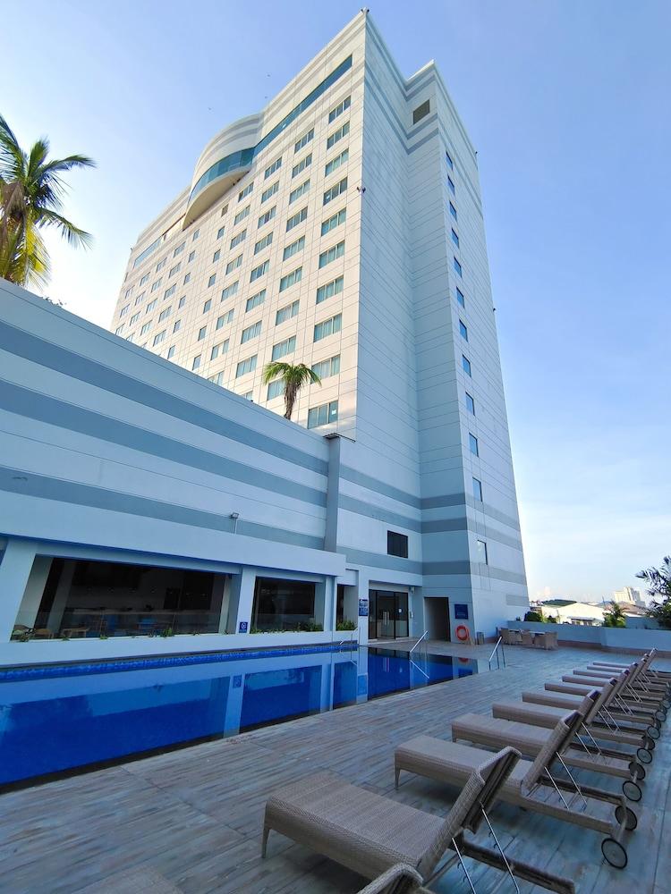 Four Points By Sheraton Batam Hotel Nagoya Ngoại thất bức ảnh